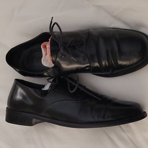 Black Oxford tie shoes - women's